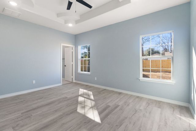 2218 W Wildwood DR., San Antonio, TX 78201