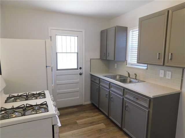 305 Blackson Ave, Austin, TX 78752