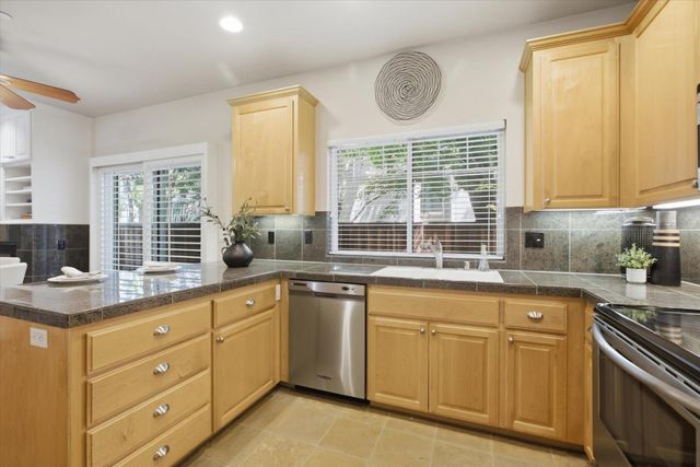 865 Apricot Avenue, Campbell, CA 95008