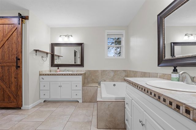 142 Fm 2296 Road, Huntsville, TX 77340