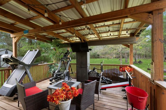 142 Fm 2296 Road, Huntsville, TX 77340