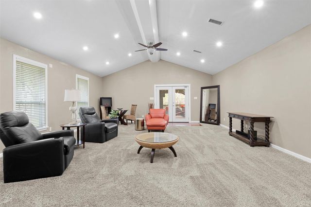 142 Fm 2296 Road, Huntsville, TX 77340