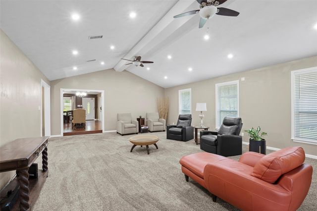 142 Fm 2296 Road, Huntsville, TX 77340