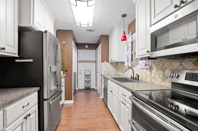 142 Fm 2296 Road, Huntsville, TX 77340