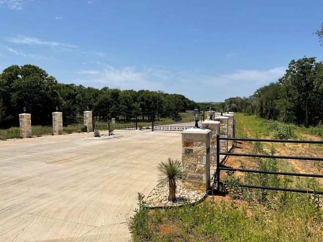 1657 Private Access 60200, Burleson, TX 76028