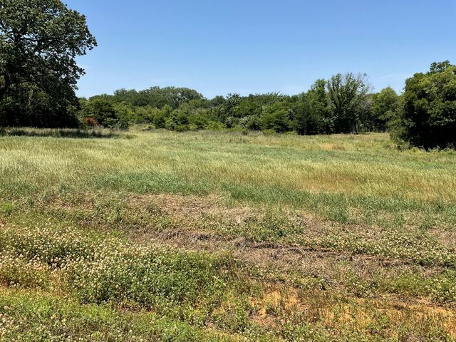 1657 Private Access 60200, Burleson, TX 76028