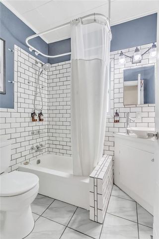 2803 Holly Street, Kansas City, MO 64108