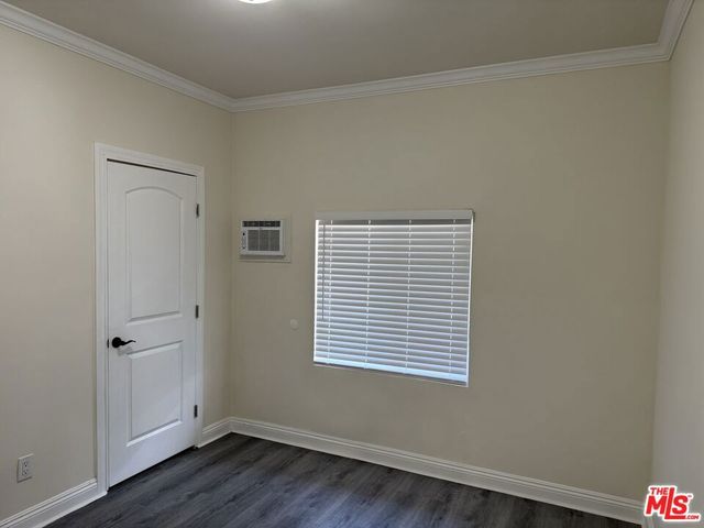 1026 E 42nd Street, Los Angeles, CA 90011