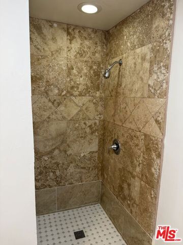1026 E 42nd Street, Los Angeles, CA 90011