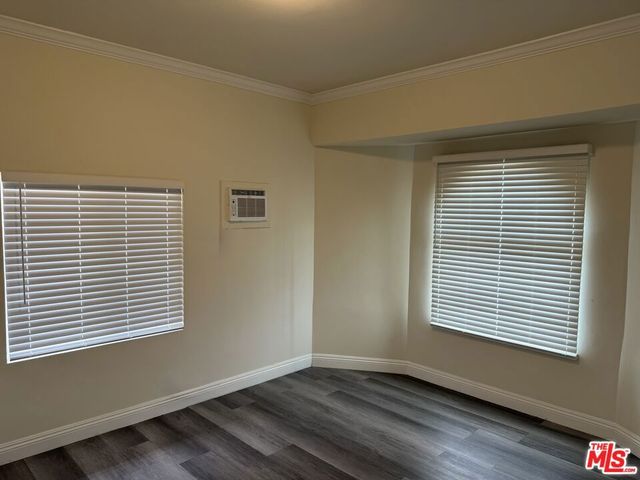 1026 E 42nd Street, Los Angeles, CA 90011