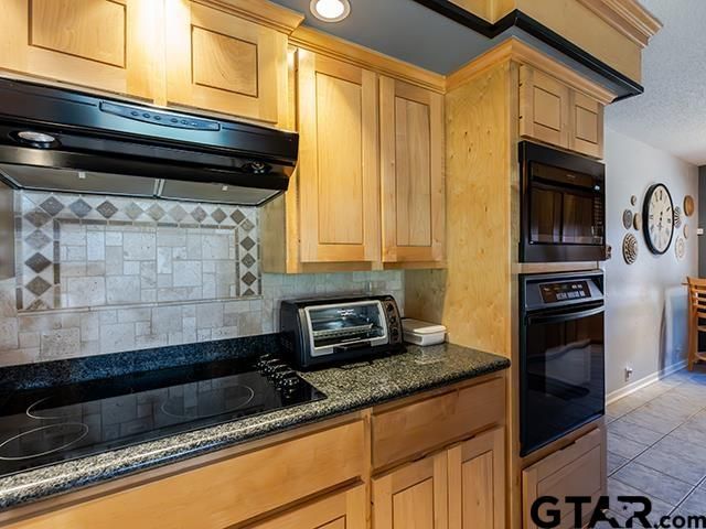 157 Lago Vista, Jacksonville, TX 75766