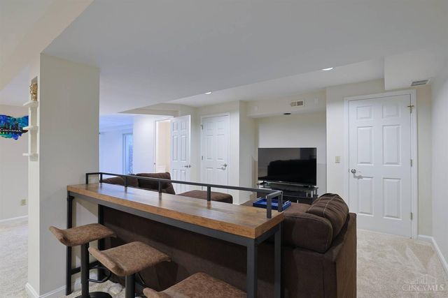 3859 Blackwood Court, Blue Ash, OH 45236