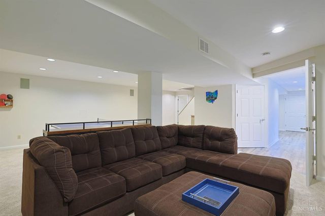 3859 Blackwood Court, Blue Ash, OH 45236