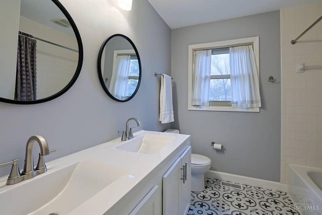 3859 Blackwood Court, Blue Ash, OH 45236