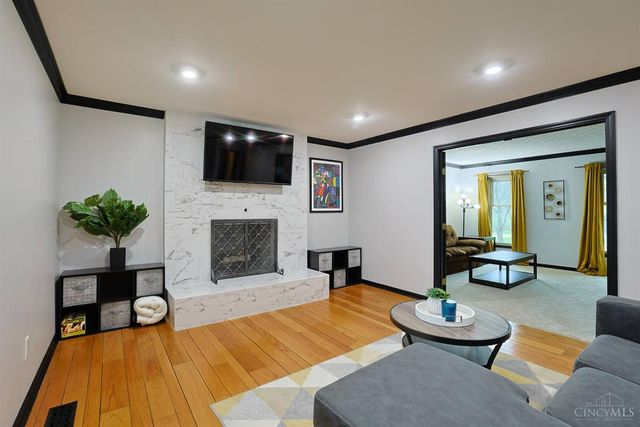 3859 Blackwood Court, Blue Ash, OH 45236