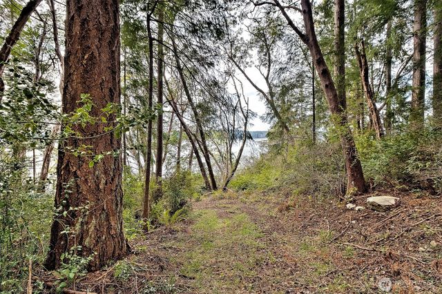 101 E Peale Drive, Shelton, WA 98584