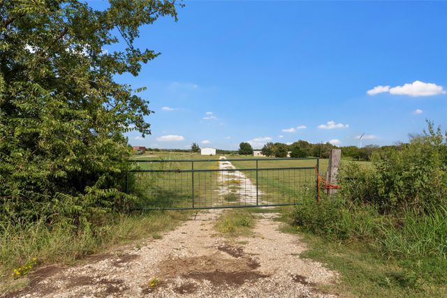 379 Neighbors Corner Road, Mart, TX 76664