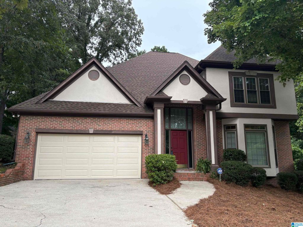 1125 LAKE POINT COURT, Hoover, AL 35244
