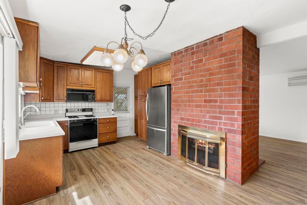 Image 6 of property listing at 1054 Cuyamaca Ave, Chula Vista, CA 91911