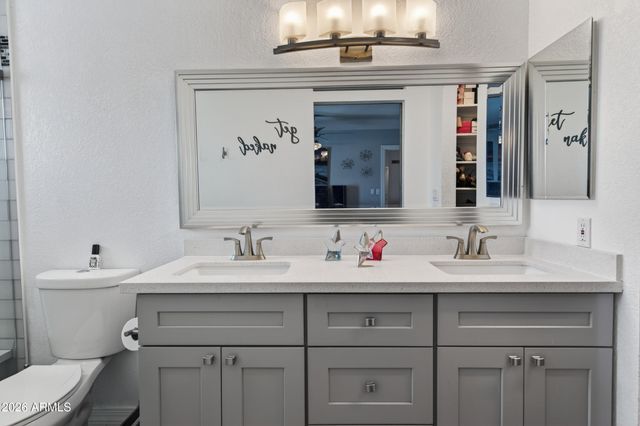 5811 E CROCUS Drive, Scottsdale, AZ 85254