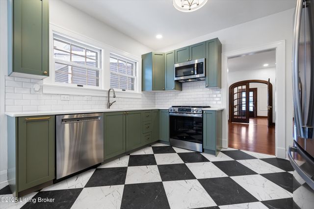 1750 Fernwood Ave, Louisville, KY 40205