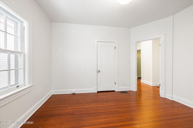 1750 Fernwood Ave, Louisville, KY 40205