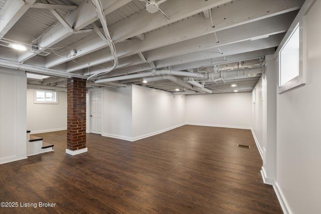 1750 Fernwood Ave, Louisville, KY 40205