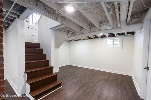 1750 Fernwood Ave, Louisville, KY 40205