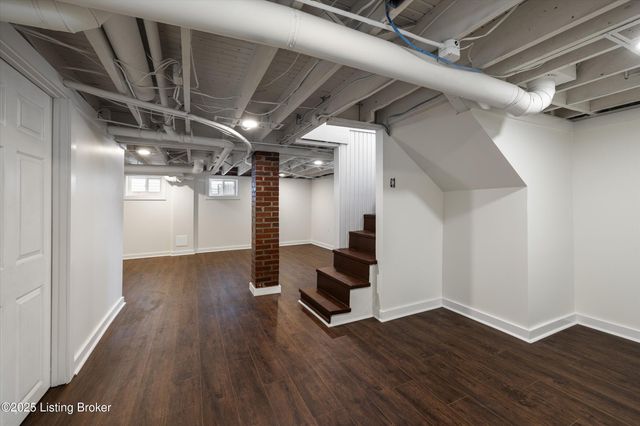 1750 Fernwood Ave, Louisville, KY 40205