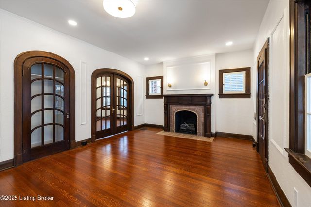 1750 Fernwood Ave, Louisville, KY 40205