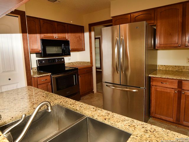 15623 Boulder Creek St, San Antonio, TX 78247