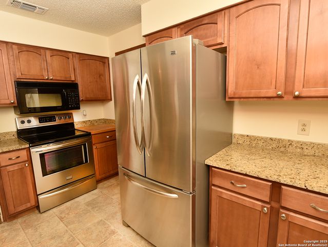 15623 Boulder Creek St, San Antonio, TX 78247