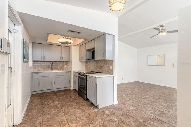 304 FOX PLACE, Port Orange, FL 32127