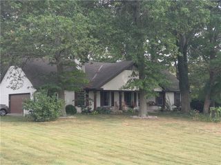 13105 S Lakeshore Drive, Olathe, KS 66061