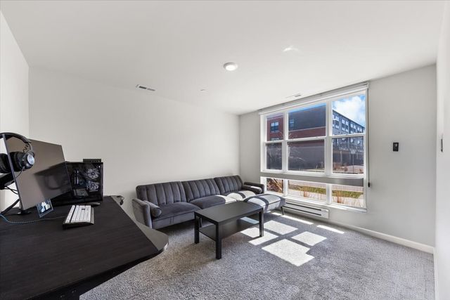 2217 Venture Drive 2217, Schaumburg, IL 60193