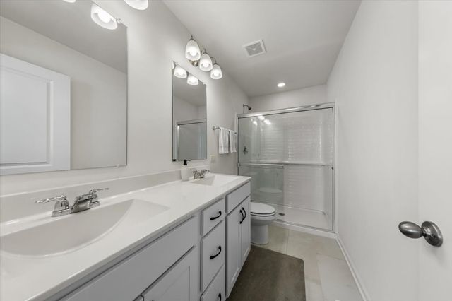 2217 Venture Drive 2217, Schaumburg, IL 60193