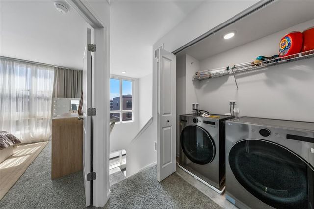 2217 Venture Drive 2217, Schaumburg, IL 60193