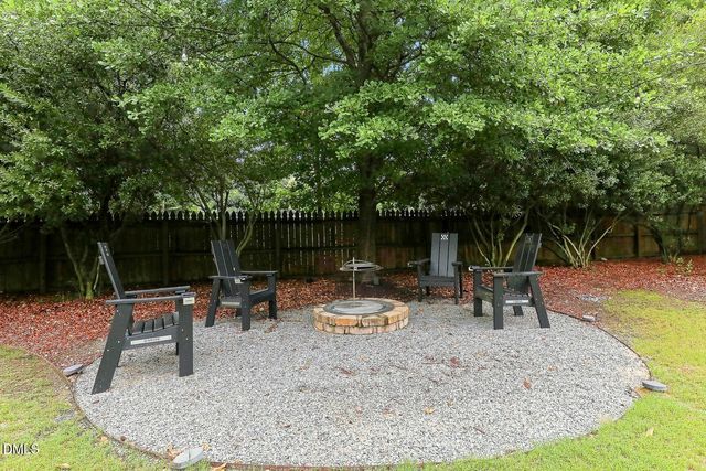 1993 Steeple Chase Bend, Apex, NC 27502
