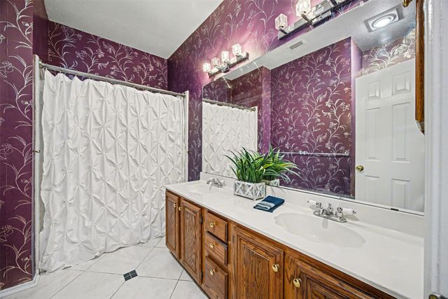 1132 Devonshire Drive, Desoto, TX 75115