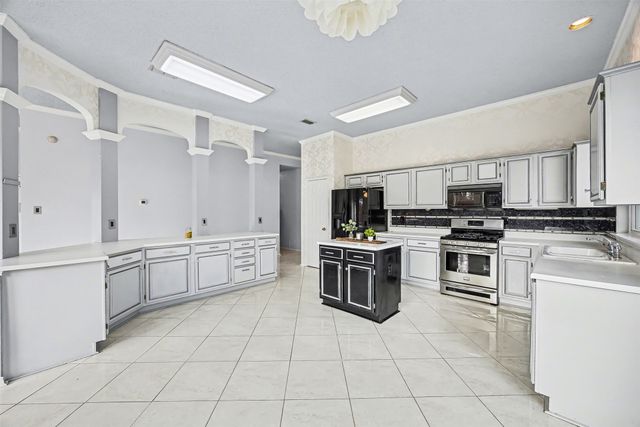 1132 Devonshire Drive, Desoto, TX 75115