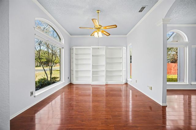 1132 Devonshire Drive, Desoto, TX 75115