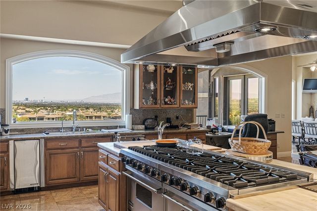 1520 Macdonald Ranch Drive, Henderson, NV 89012