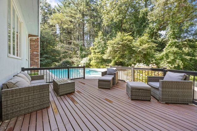 908 Main St, Norwell, MA 02061