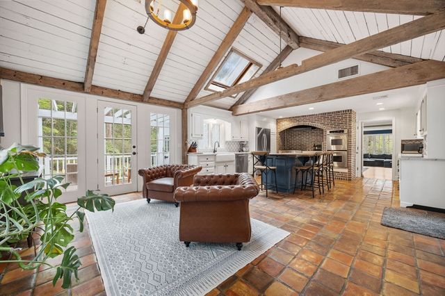 908 Main St, Norwell, MA 02061