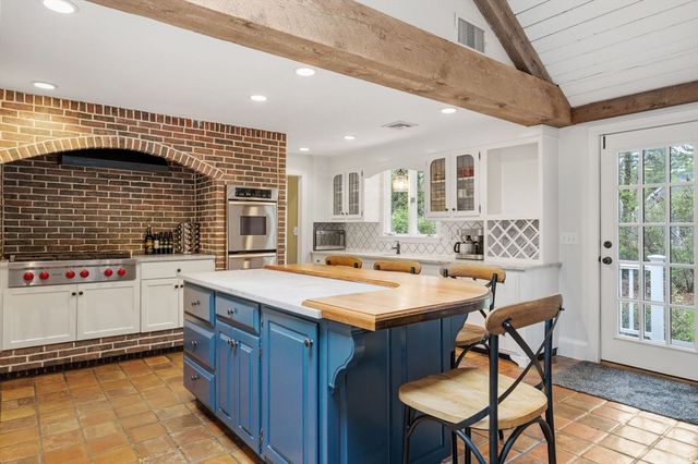 908 Main St, Norwell, MA 02061
