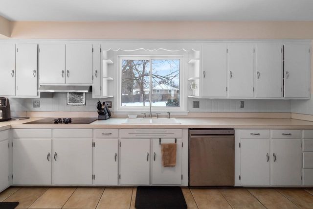 3748 Fairview Drive, Madison, WI 53704