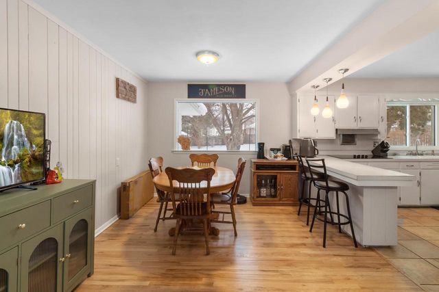 3748 Fairview Drive, Madison, WI 53704