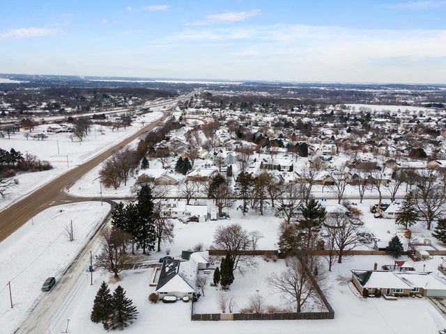 3748 Fairview Drive, Madison, WI 53704