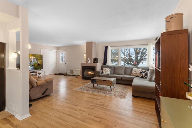 3748 Fairview Drive, Madison, WI 53704