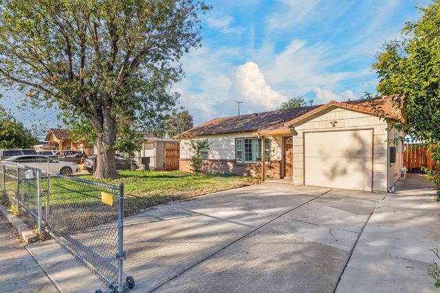 3933 Huron St, Sacramento, CA 95838